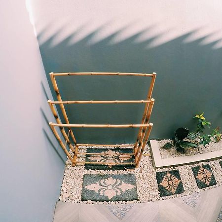 Pandawa Lembongan Homestay エクステリア 写真